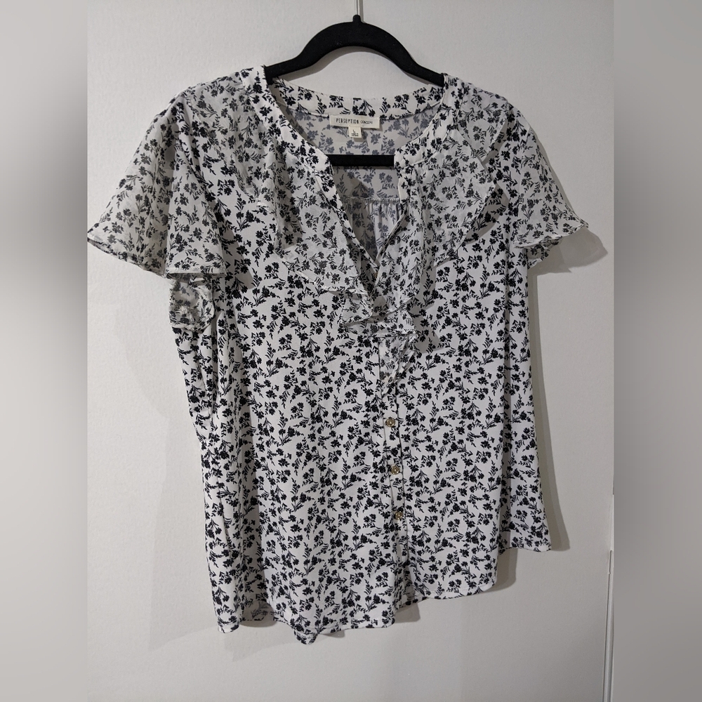 Perseption Concept Women's Black Floral Top